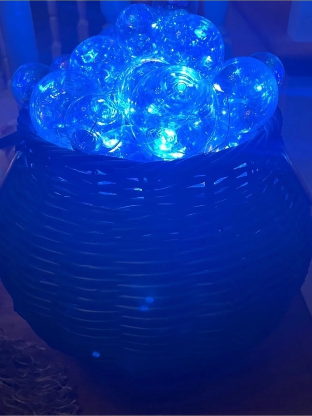 Light up wicker cauldron